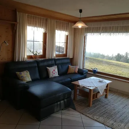 Panorama Apartment *